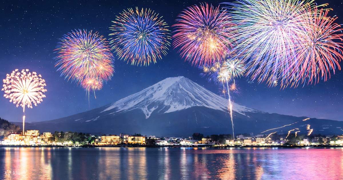 河口湖冬花火と富士山 富士山河口湖冬花火大会 1日ツアー | Klook